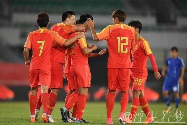 中国U22男足与白俄罗斯U21队友谊赛握手言和